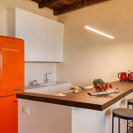 아파트 Castello With Pool 콜라