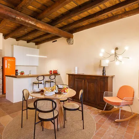 Castello With Pool Apartamento