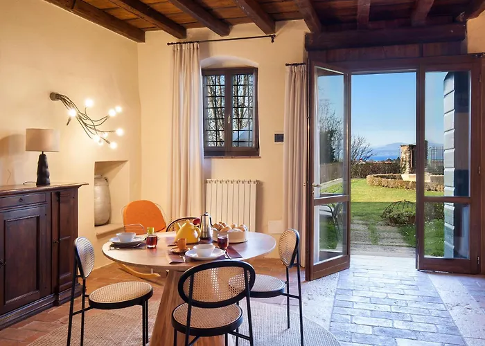 Castello With Pool Apartamento